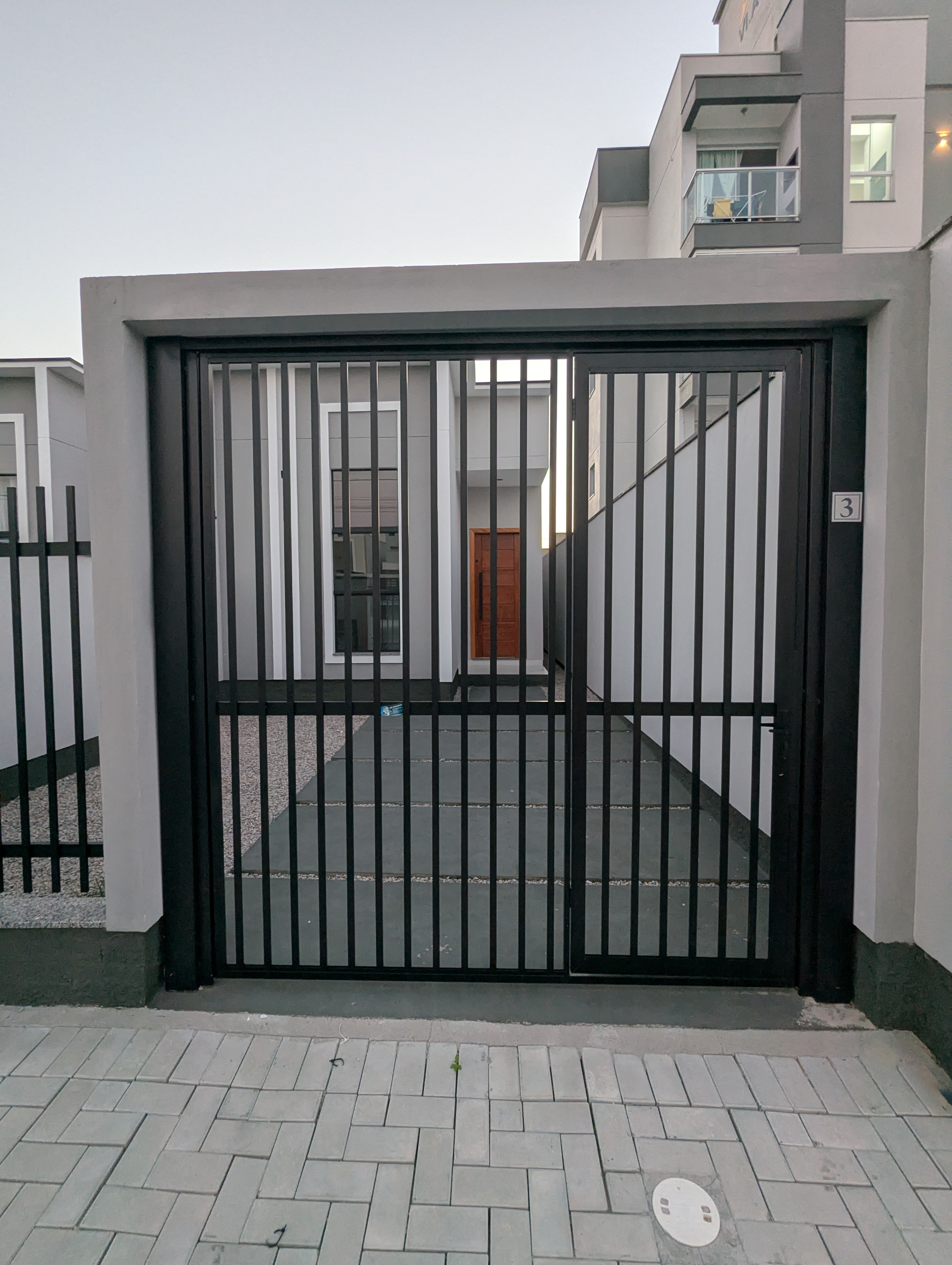 Foto 1 de Casa Geminada com Suíte e Passagem Lateral – Residencial Vila Real | Tijucas/SC